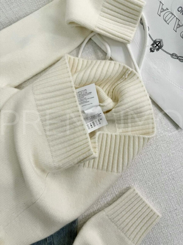 Prada свитер PR365262 6