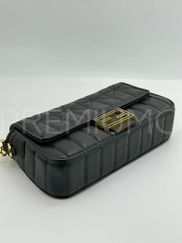 Fendi сумка PR995560 4