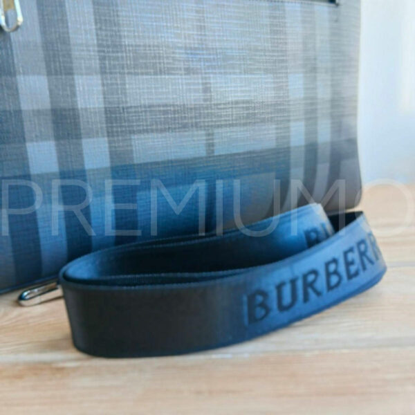 Burberry портфель PR654432 4