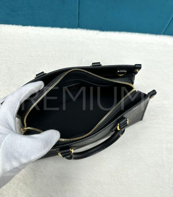 Louis Vuitton On The Go East West сумка PR114500 19