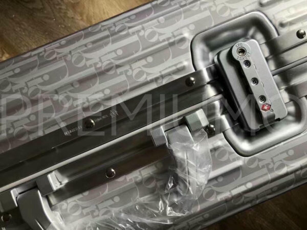 Christian Dior х RIMOWA чемодан PR217737 3