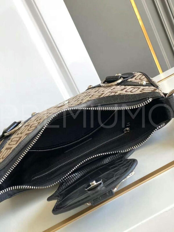 Balenciaga сумка PR828611 4