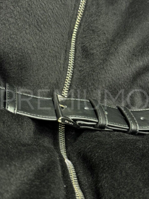 Prada пуховик PR888918 4