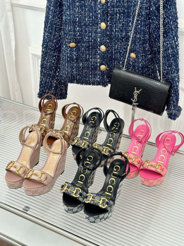 Gucci босоножки PR406156 10
