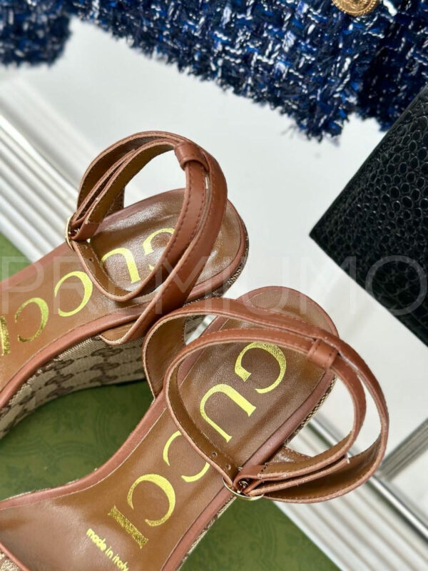 Gucci босоножки PR647689 7