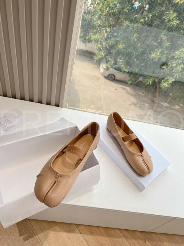 Maison Margiela балетки бежевые летние PR396738