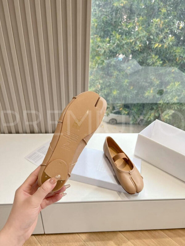 Maison Margiela балетки бежевые летние PR396738 9
