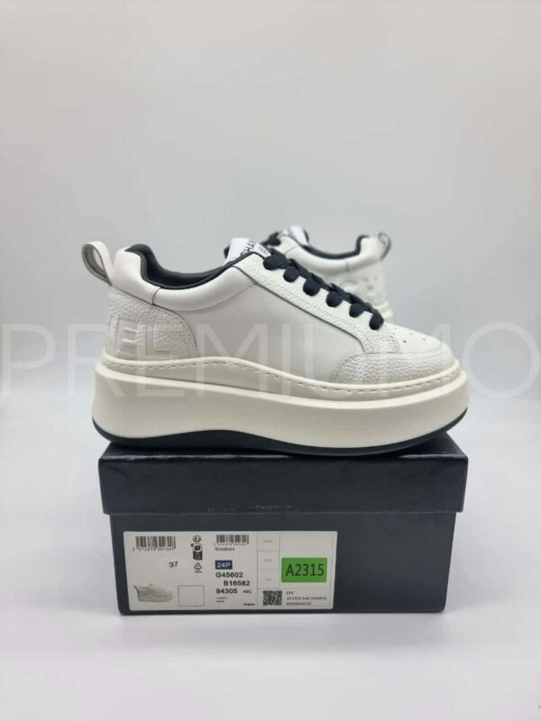 Chanel кроссовки PR673556 4