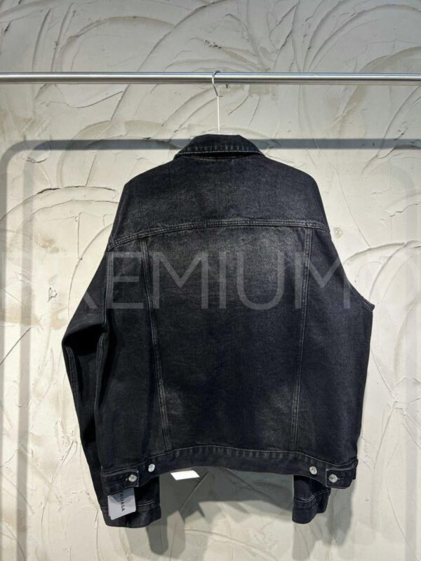 Balenciaga куртка PR867518 8