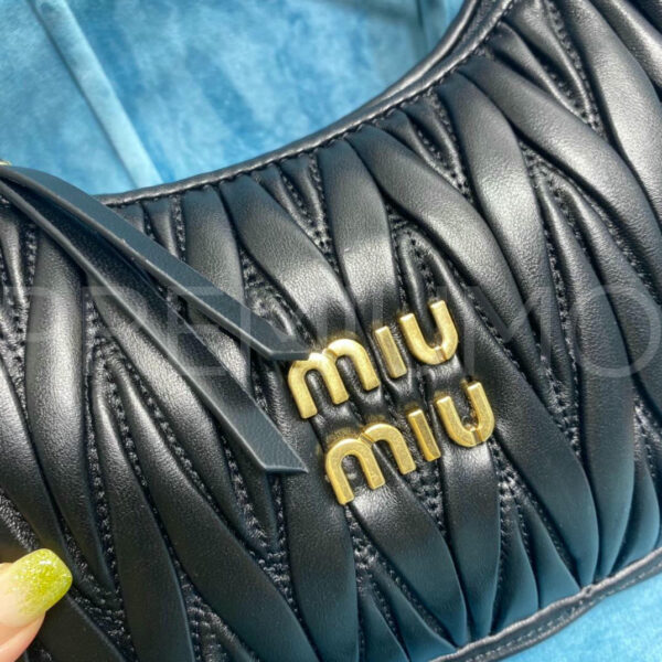 Miu Miu сумка PR632383 4