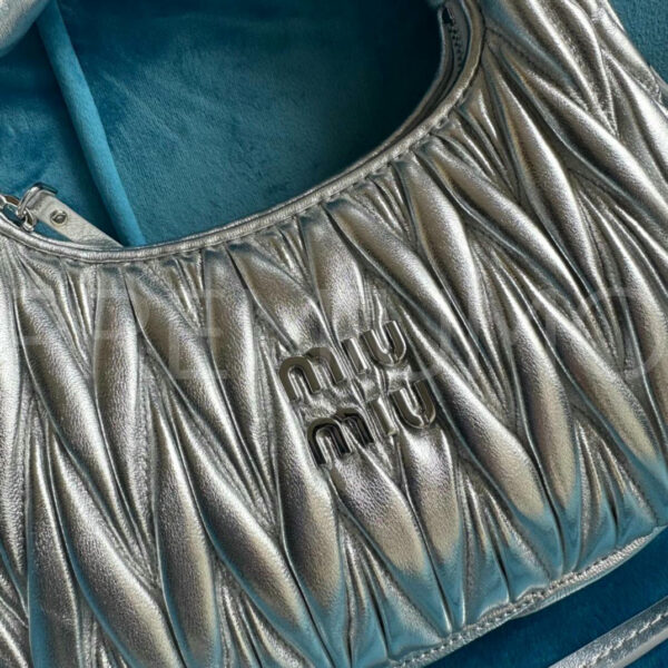 Miu Miu сумка PR792844 6