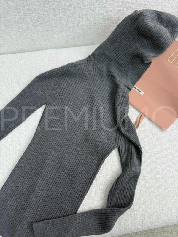 Miu miu лонгслив PR744430 6
