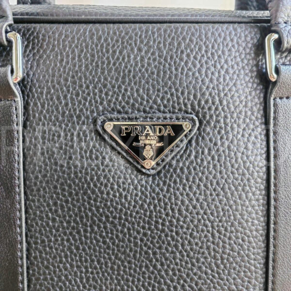 Prada портфель PR552881 7