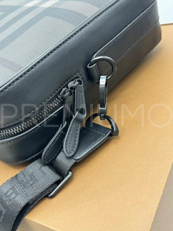 Burberry портфель PR382865 4