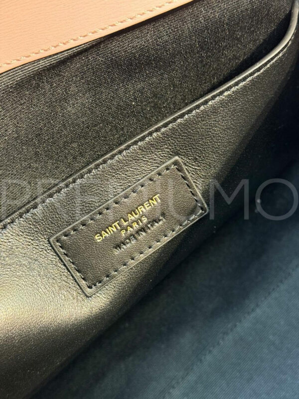 Yves Saint Laurent сумка PR219158 10