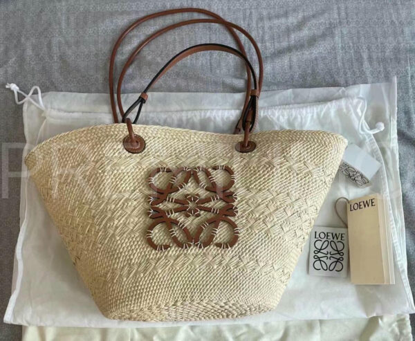 Loewe Anagram Medium сумка плетеная PR807339 13