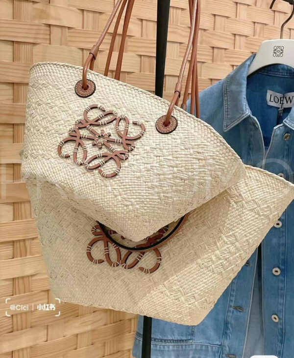 Loewe Anagram Medium сумка плетеная PR807339 16