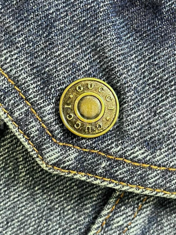 Gucci куртка PR795457 8