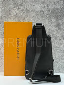 Louis Vuitton Avenue Sling из кожи Taigа рюкзак PR463582 37