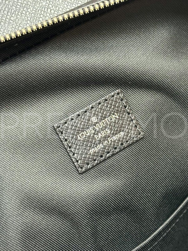 Louis Vuitton Avenue Sling из кожи Taigа рюкзак PR463582 23