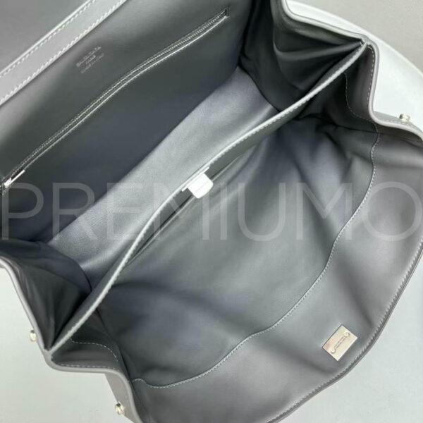 Balenciaga сумка PR768184 4