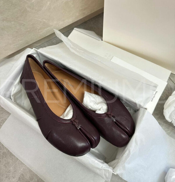 Maison Margiela модные балетки на лето PR847041