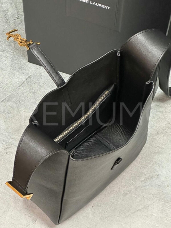 Yves Saint Laurent Le 5 à 7 сумка PR207929 3
