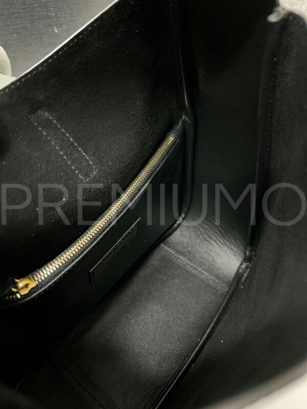 Yves Saint Laurent Le 5 à 7 сумка PR207929 31
