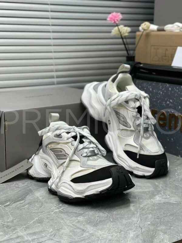 Balenciaga кроссовки PR548325