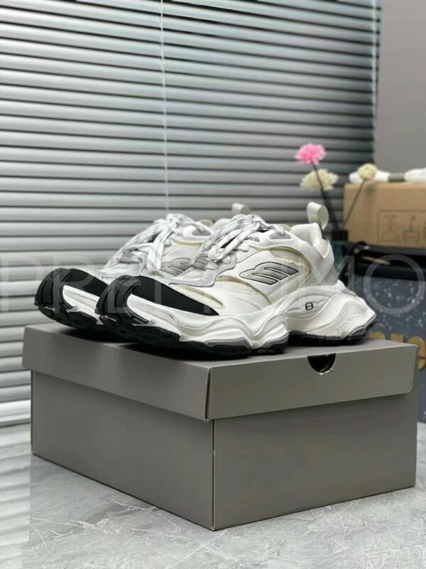 Balenciaga кроссовки PR548325 5