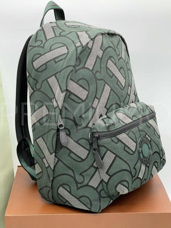 Burberry рюкзак PR704557 2