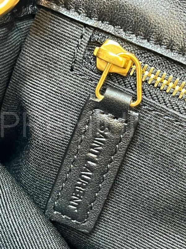 Yves Saint Laurent сумка PR368107 8