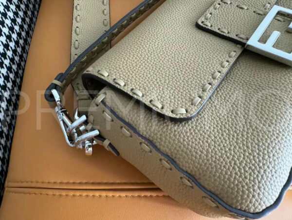 Fendi сумка PR601767 9
