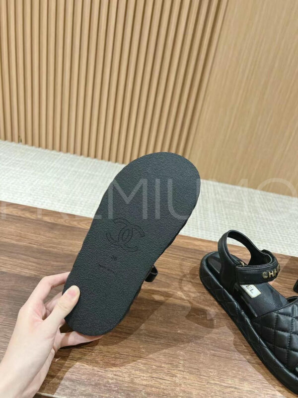 Chanel босоножки PR657963 8