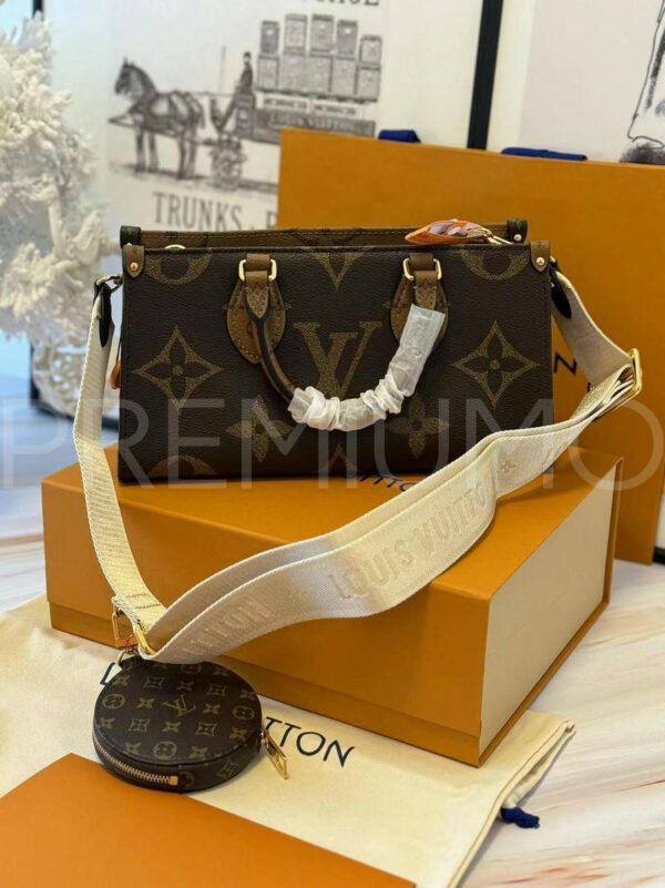 Louis Vuitton On The Go East West сумка PR626746 8
