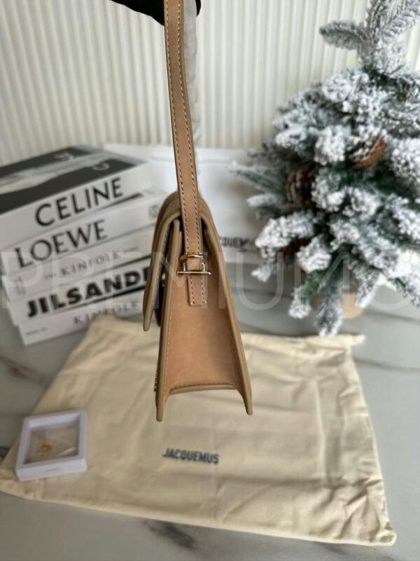 Jacquemus компактная сумка PR227342 8