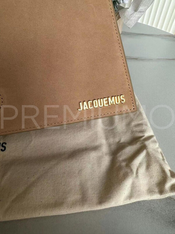 Jacquemus компактная сумка PR227342 9