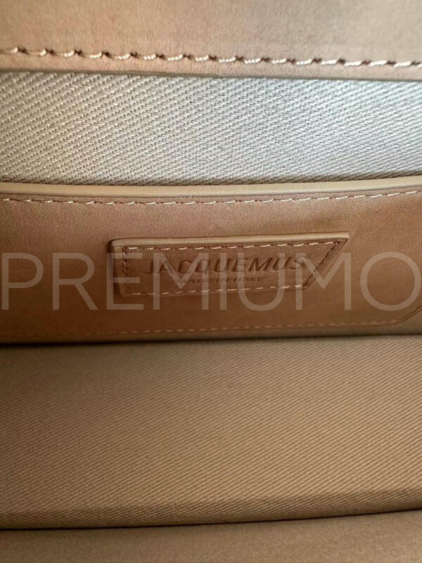 Jacquemus компактная сумка PR227342 6