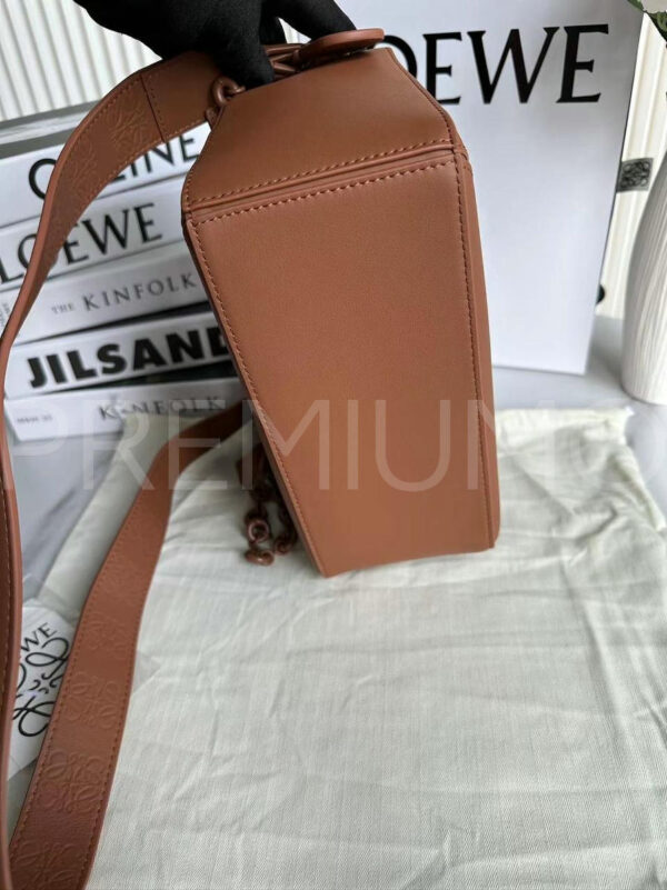 Loewe сумка PR281000 9