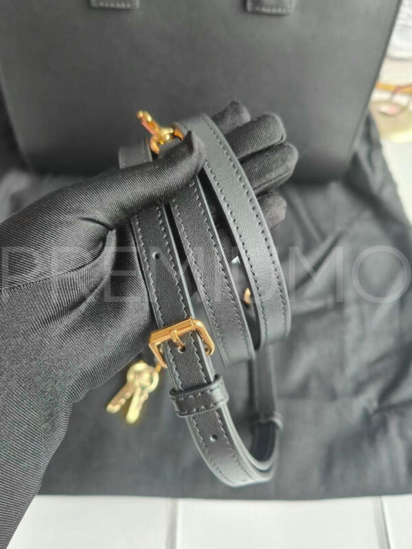 Yves Saint Laurent сумка PR301316 6