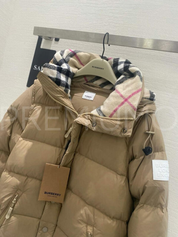 Burberry пуховик PR657999 4