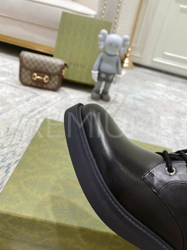 Gucci ботинки PR235568 17