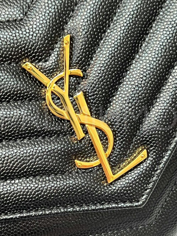 Yves Saint Laurent сумка PR236148 24