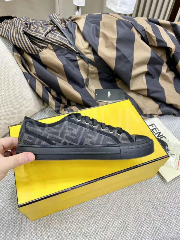 Fendi кеды PR368716 4