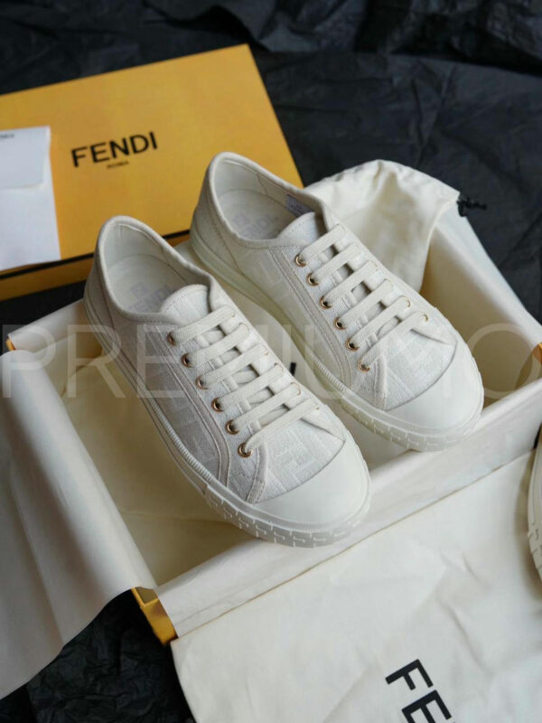 Fendi кеды PR676524