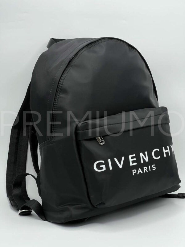 Givenchy рюкзак PR859079 2