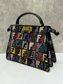 Fendi сумка PR437817 4