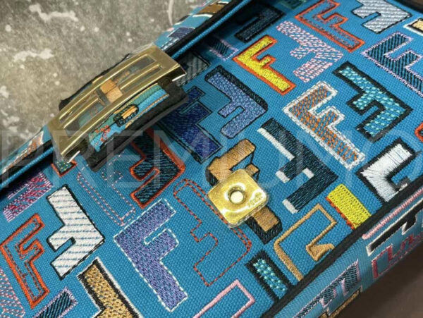 Fendi сумка PR967200 5