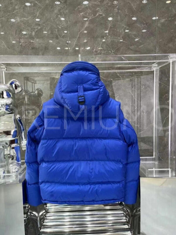 Burberry пуховик PR474561 3