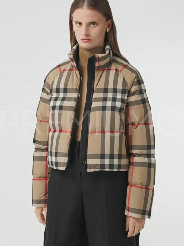 Burberry пуховик PR498467 9